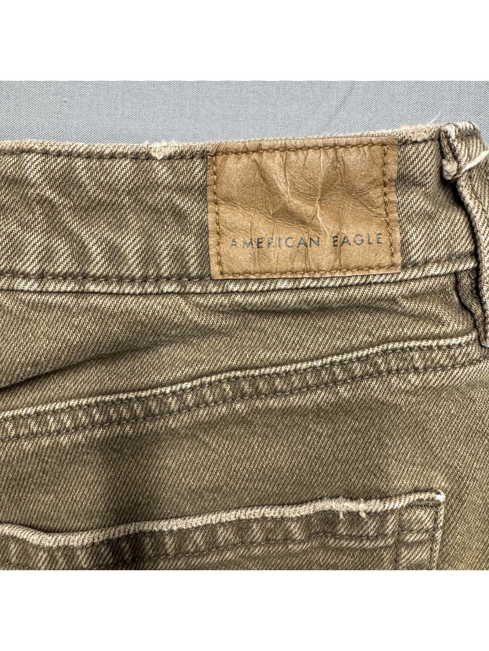 American Eagle Women Denim Shorts Cotton Brown Raw Hem Size 6 Casual - Picture 8 of 11